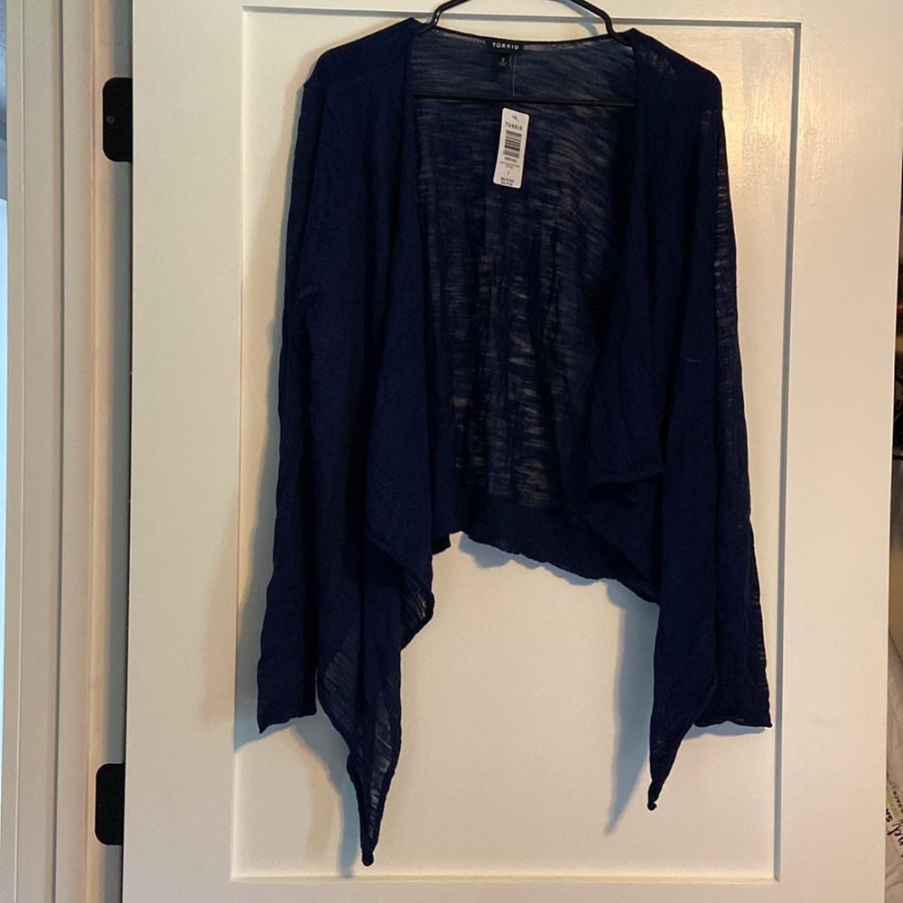 Long sleeve short cardigan